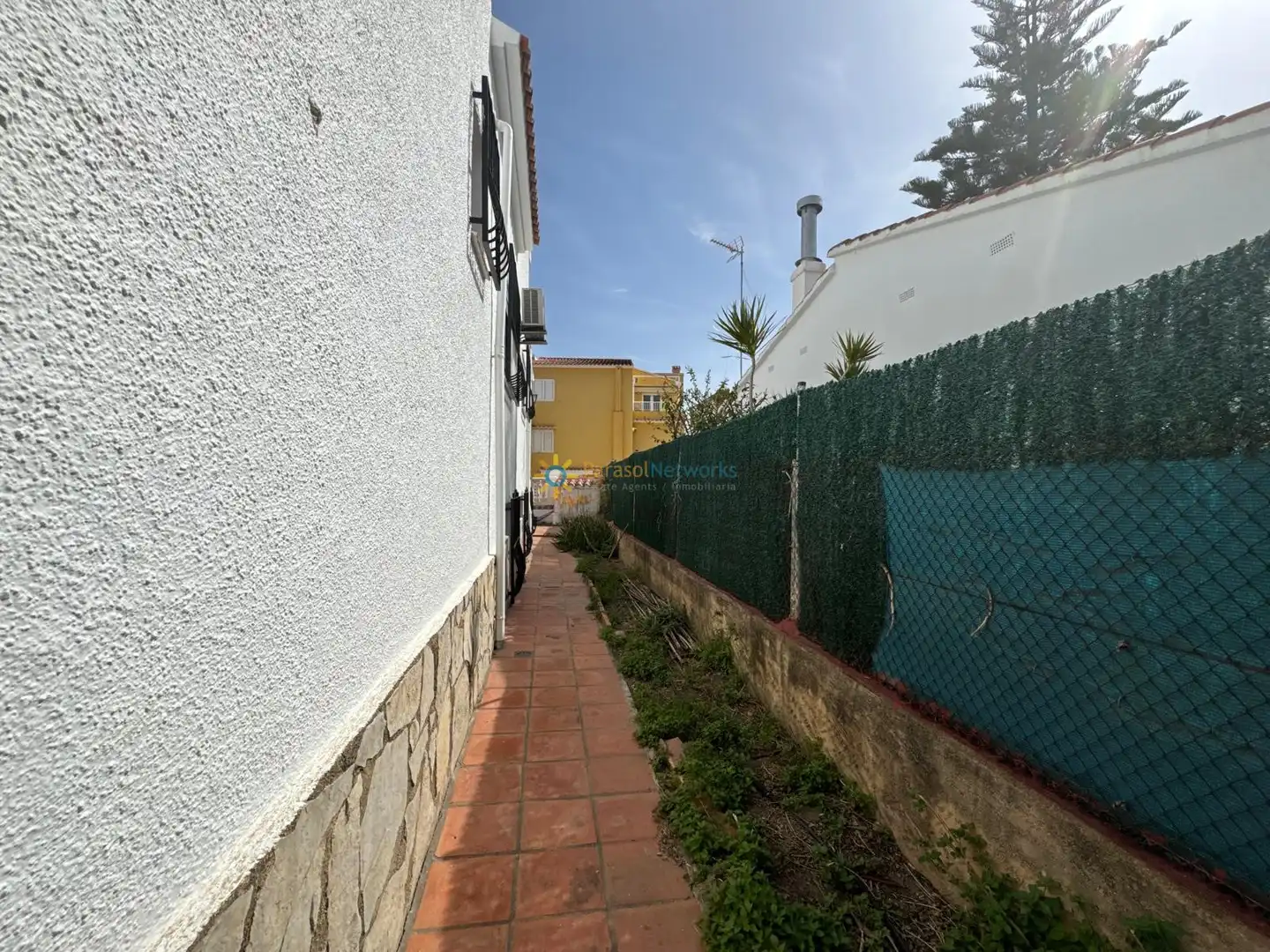 Exterior view of Houses for rent in Oliva  with Terrace, Furnished and Oven