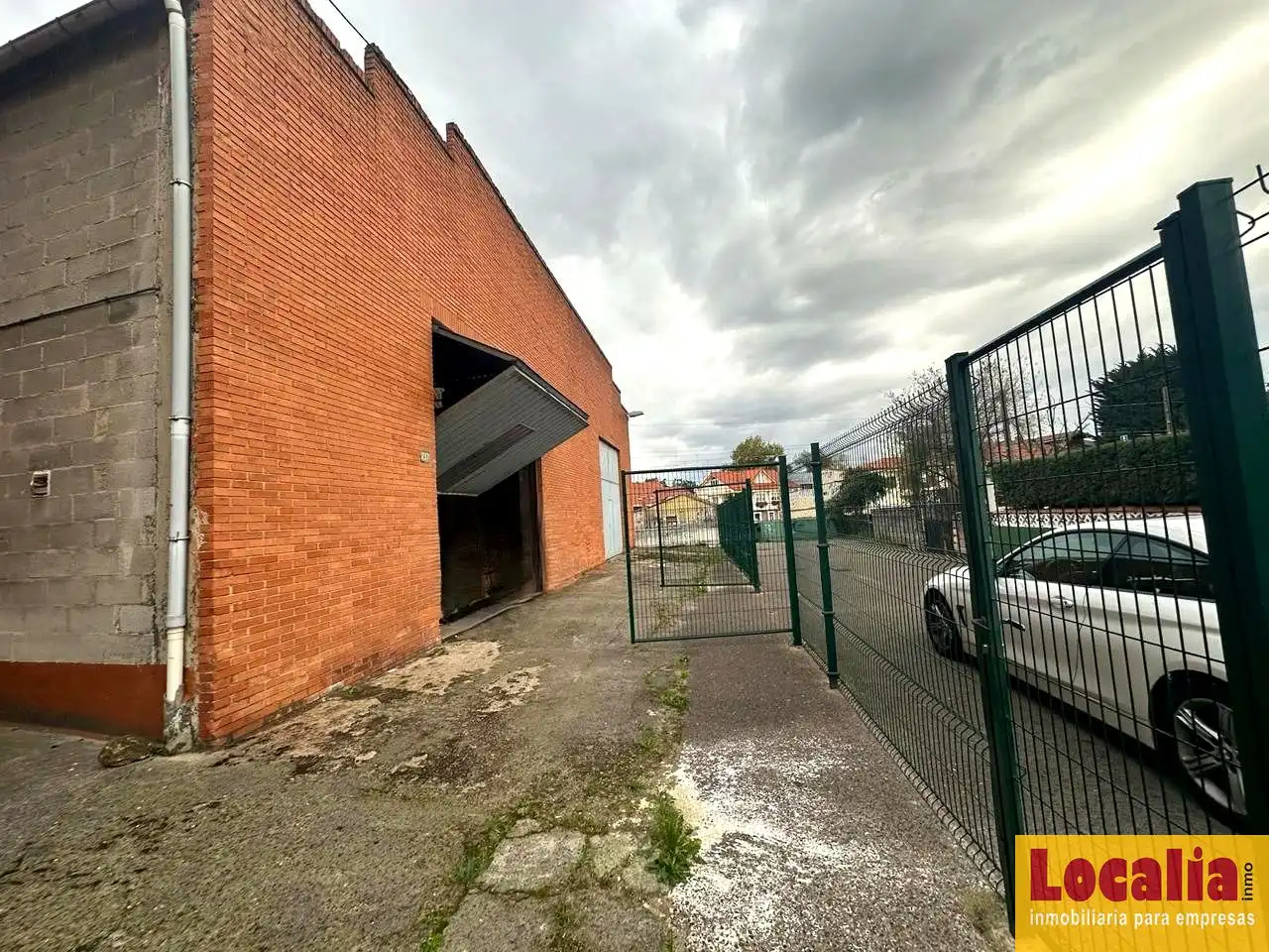 Nave industrial in vendita a Inmobiliaria - Barreda, imagen 3