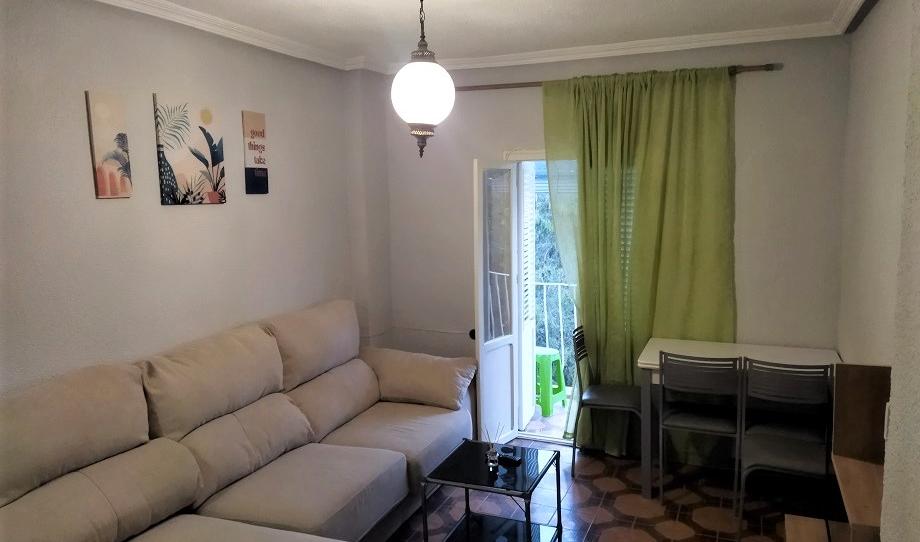 Foto 1 de Piso de alquiler en El Palmeral - San Antón, Alicante