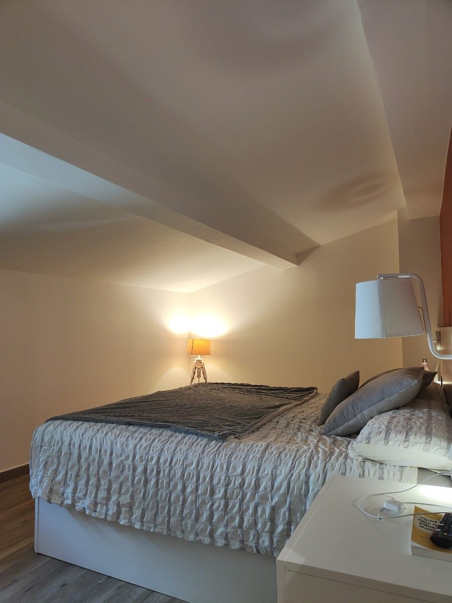 Dormitori de Casa o xalet en venda en Olot amb Aire condicionat, Calefacció i Moblat