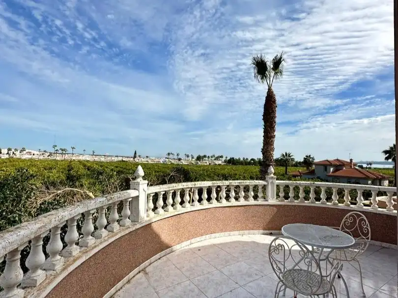 Villa con giardino in vendita a Presidente de la Generalitat 279, imagen 28