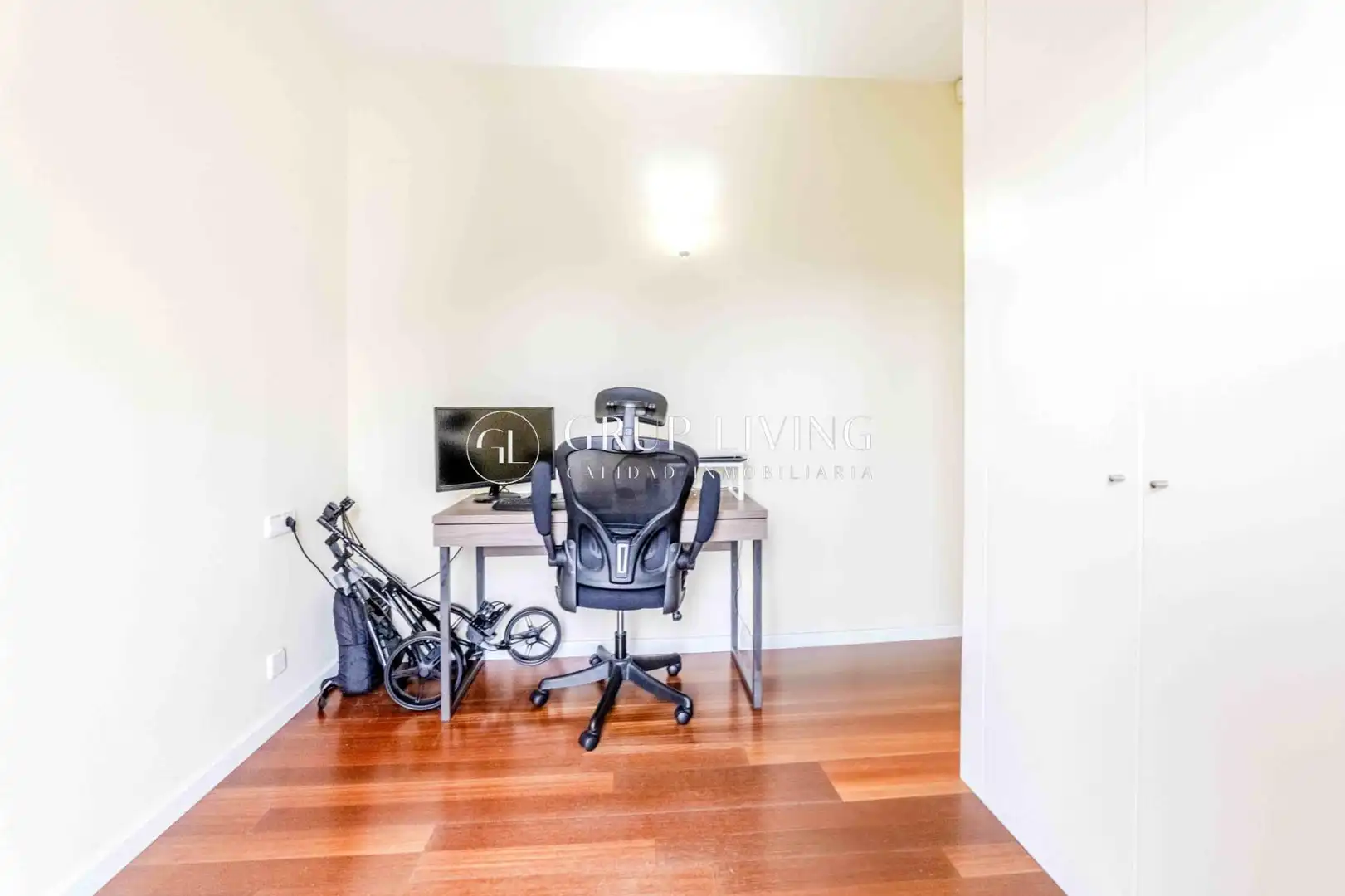 Flat for sale in Sitges  with Air Conditioner, Heating and Parquet flooring