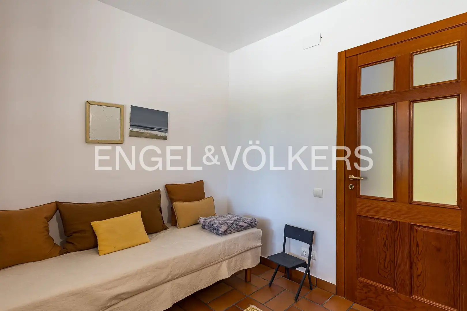 Sala de estar de Finca rústica en venta en Vilanova i la Geltrú con Calefacción, Jardín privado y Terraza