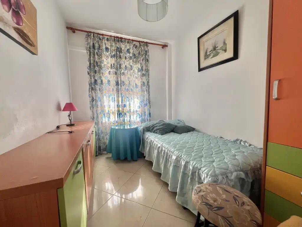 Habitación de Piso en venta en Dos Hermanas