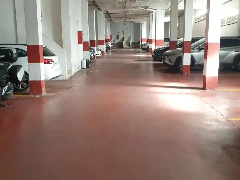 Parkplatz von Garage zum Verkauf in Montequinto
