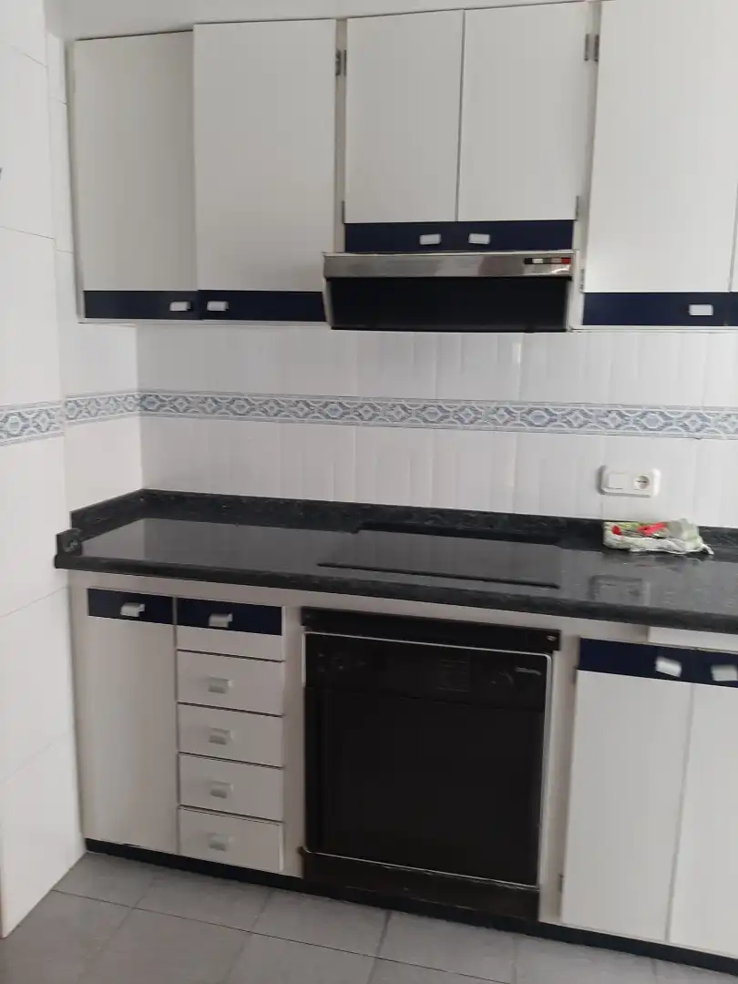 Kitchen of Flat for sale in Valencia  with Air Conditioner, Parquet flooring and Furnished