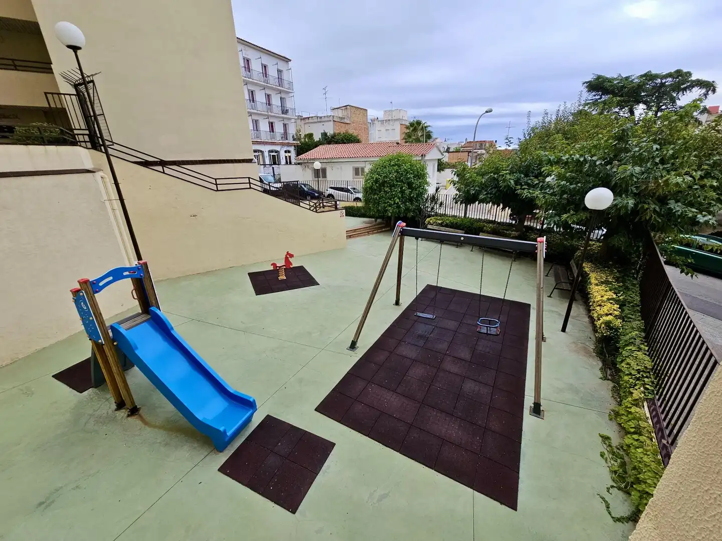 Parking de Piso en venta en Sant Pol de Mar con Terraza, Balcón y Piscina comunitaria