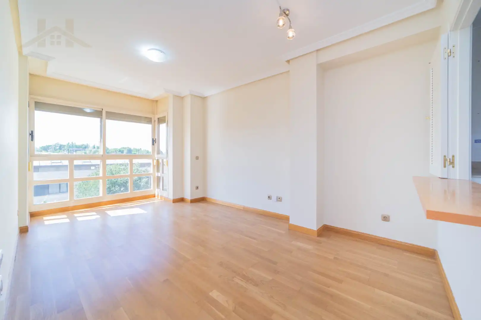 Bedroom of Flat for sale in Madrid  with Air Conditioner, Heating and Storage room