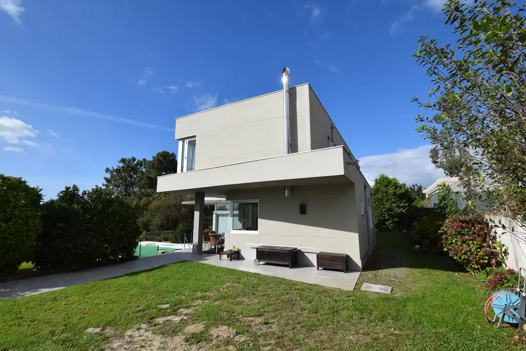 Casa con terrazza in vendita a Miño, imagen 2