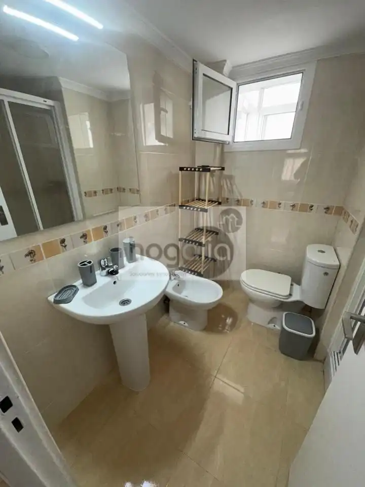 Wohnung zur Miete in Juan XXIII - Rochelambert