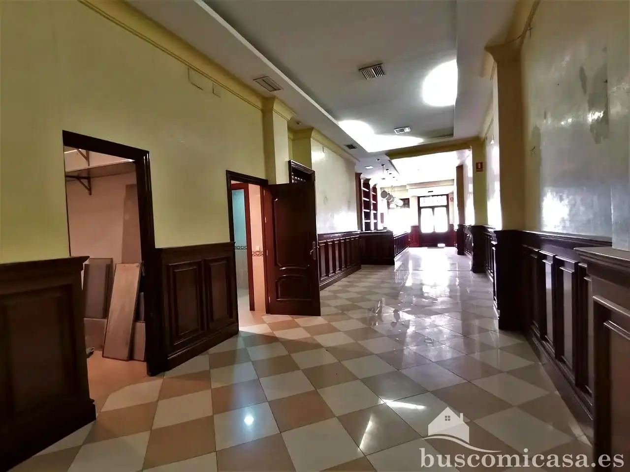 Local comercial en venda a Santiago
