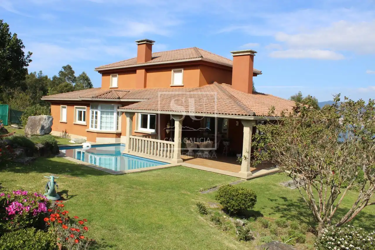 Jardí de Casa o xalet en venda en Baiona amb Calefacció, Jardí privat i Terrassa