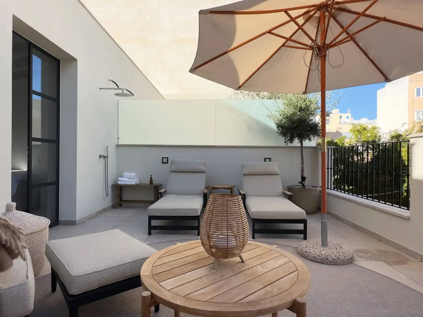 Terrace of Detached homes for rent in  Palma de Mallorca  with Air Conditioner, Heating and Private garden