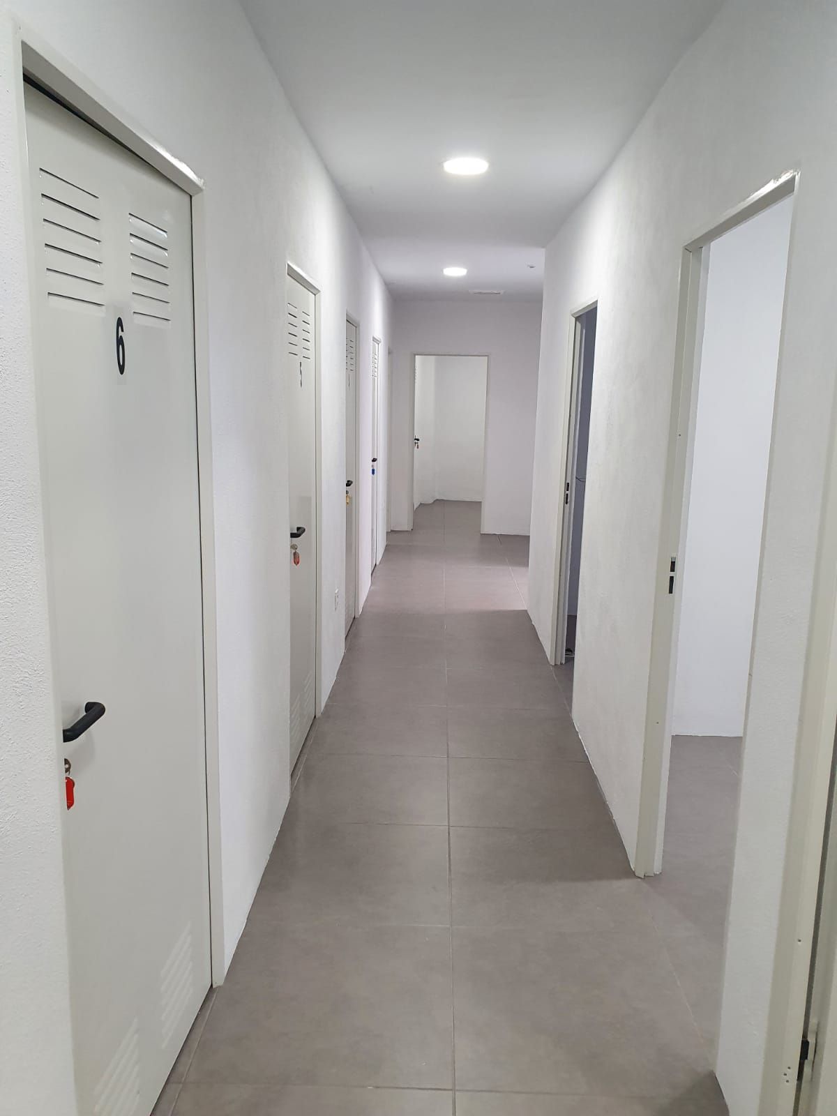 Box room to rent in  Granada Capital