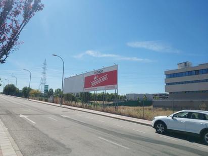 Vista exterior de Terreny industrial en venda en Alcorcón