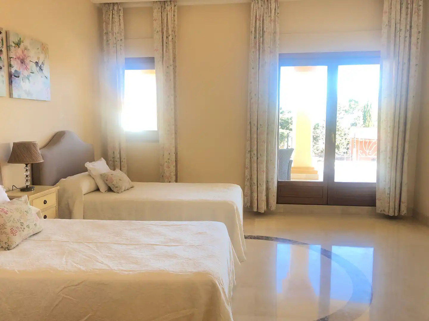 Schlafzimmer von Haus oder Chalet zur Miete in Marbella mit Klimaanlage, Heizung und Privatgarten