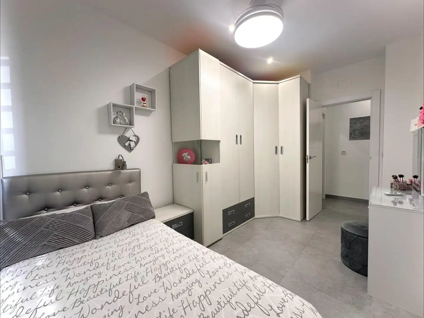 Habitación de Casa o chalet en venta en Churriana de la Vega con Aire acondicionado, Calefacción y Jardín privado