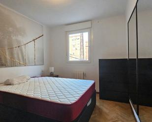 Bedroom of Flat to share in  Madrid Capital  with Washing machine