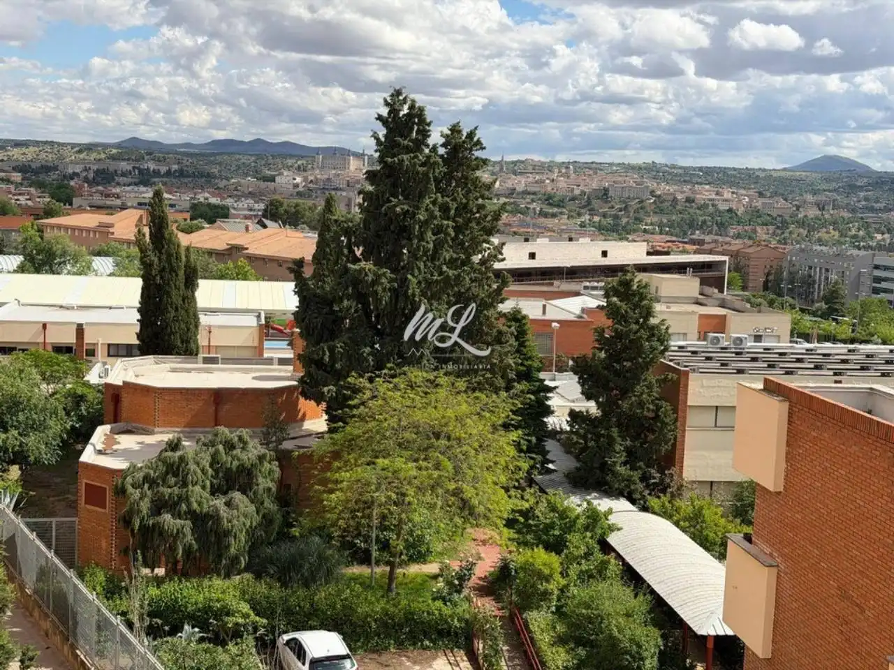 Vista exterior de Piso en venta en Toledo con Aire acondicionado, Calefacción y Parquet