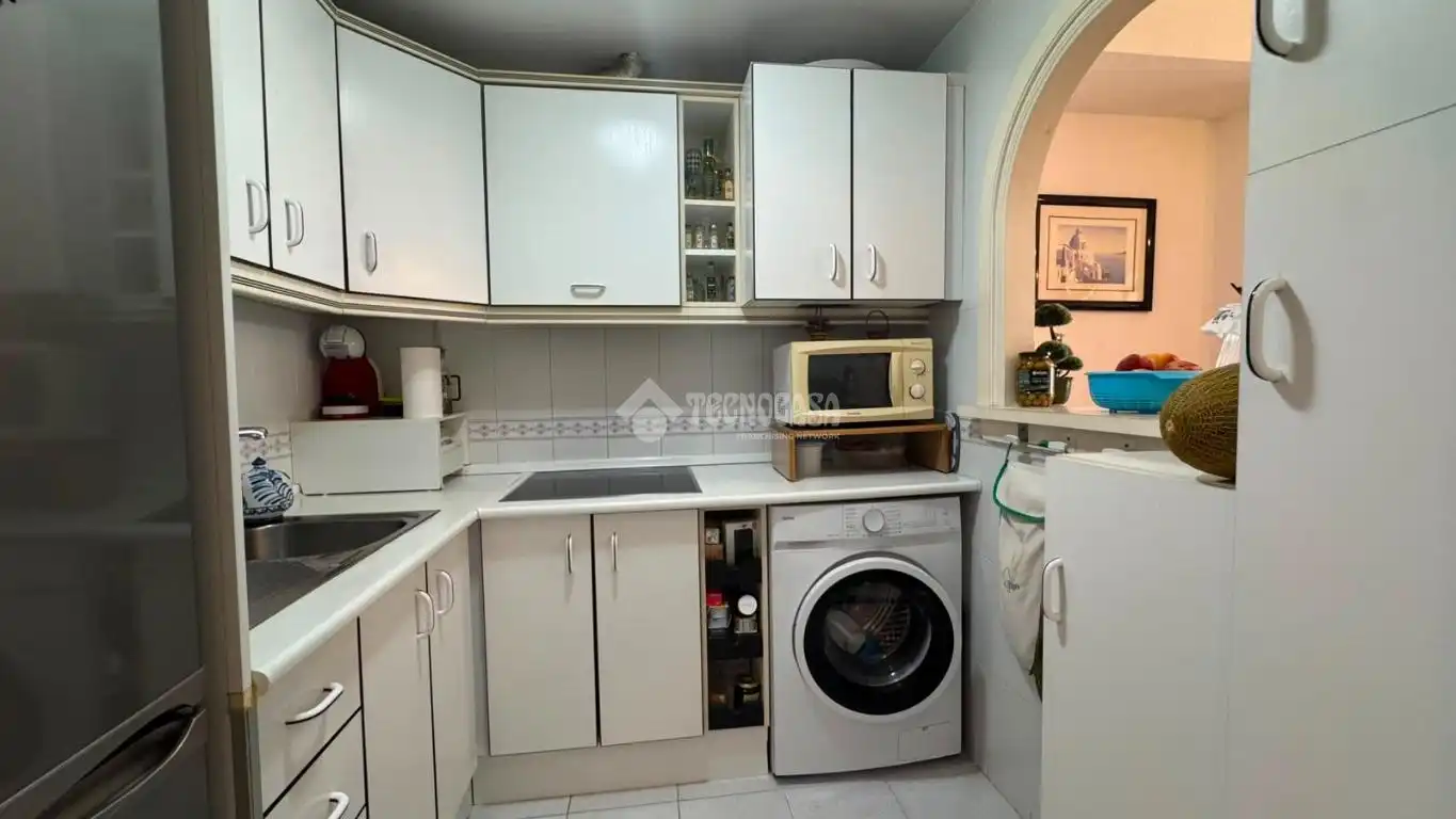 Cocina de Dúplex en venta en Motril con Terraza, Piscina y Piscina comunitaria
