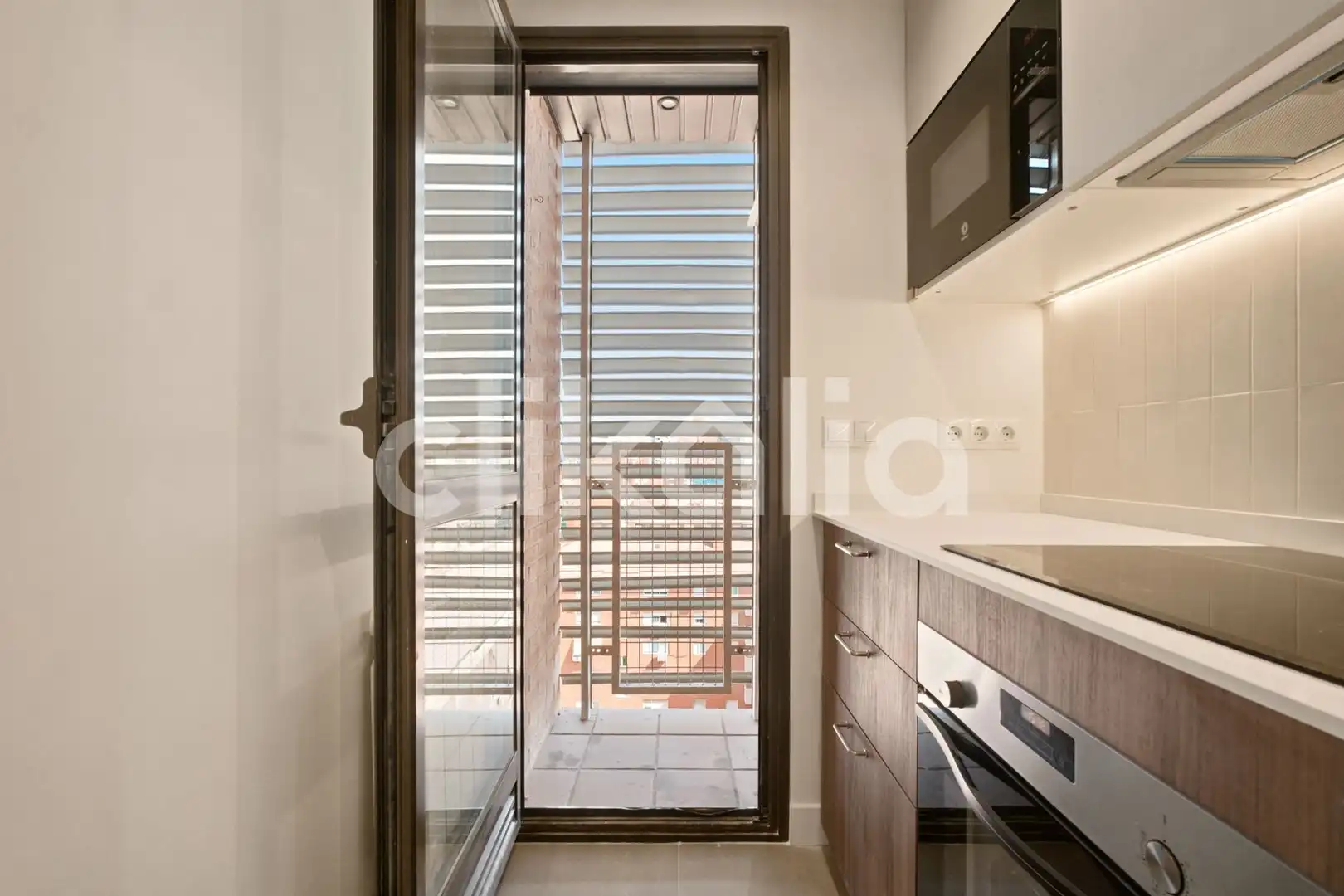 Cocina de Piso en venta en Madrid con Aire acondicionado, Calefacción y Jardín privado