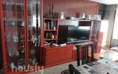 Living room of Flat for sale in Montcada i Reixac  with Balcony