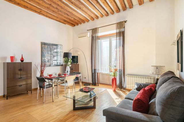 Piso en Alquiler en N/A en Sol