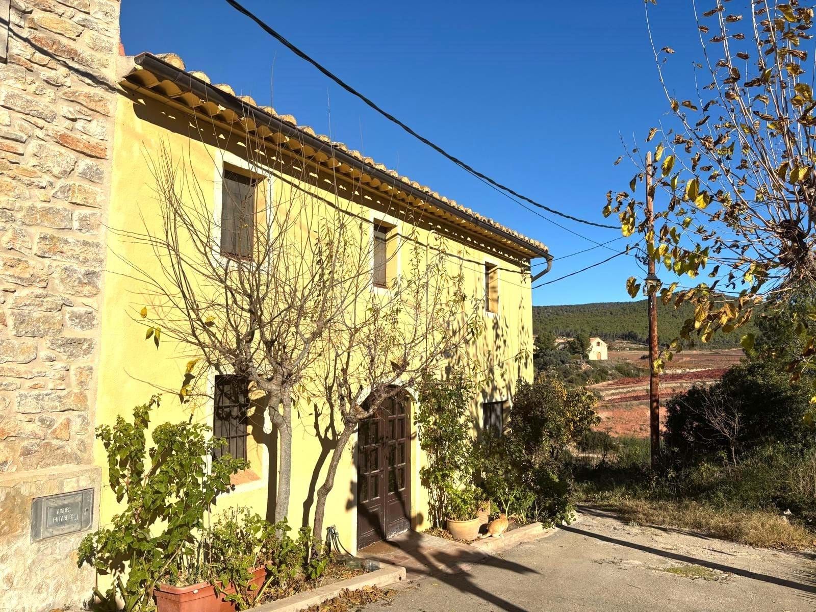 Vista exterior de Edifici en venda en El Montmell