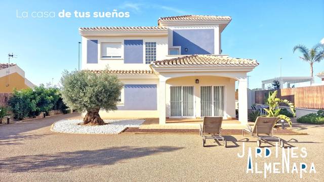 Casa-chalet en Venta en Purias
