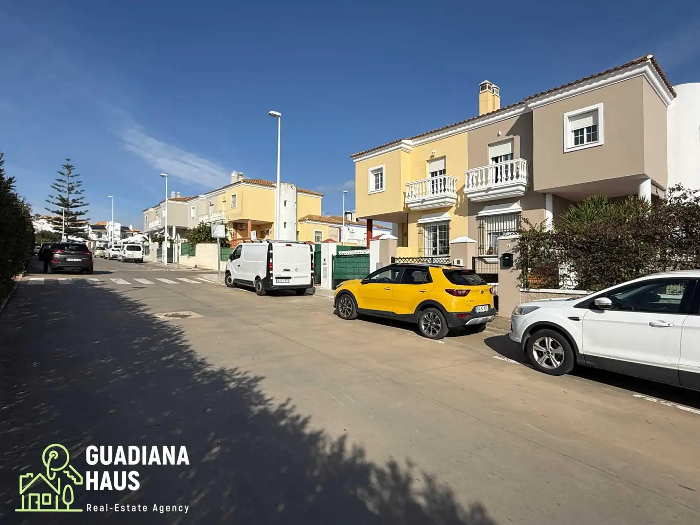 Vista exterior de Apartament en venda en Ayamonte amb Aire condicionat, Jardí privat i Terrassa