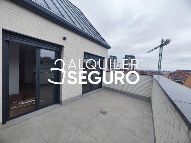 Piso en Alquiler en Benjamín en Valdezarza