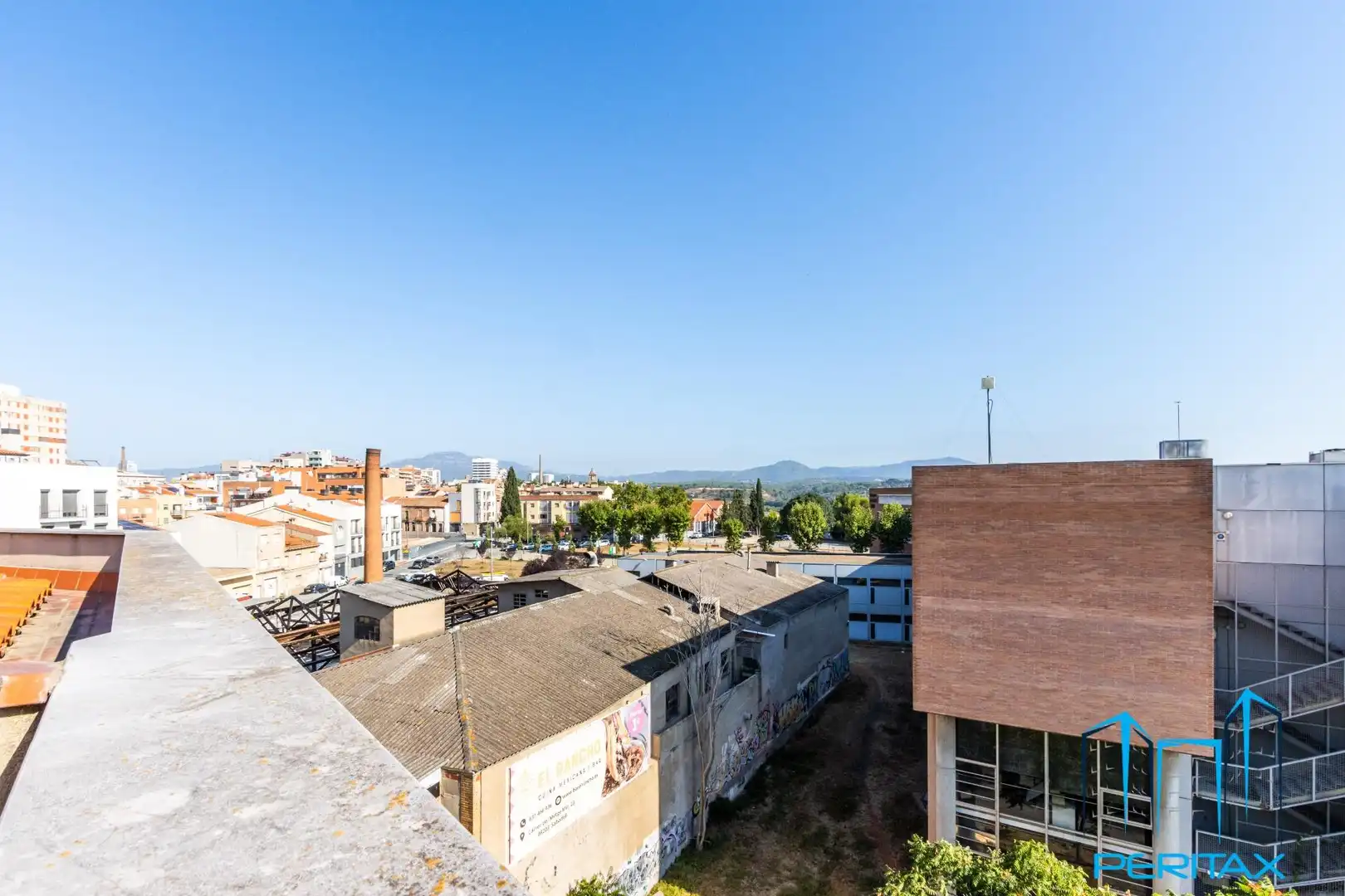 Penthouse with terrace for sale in Carrer de les Tres Creus, imagen 49