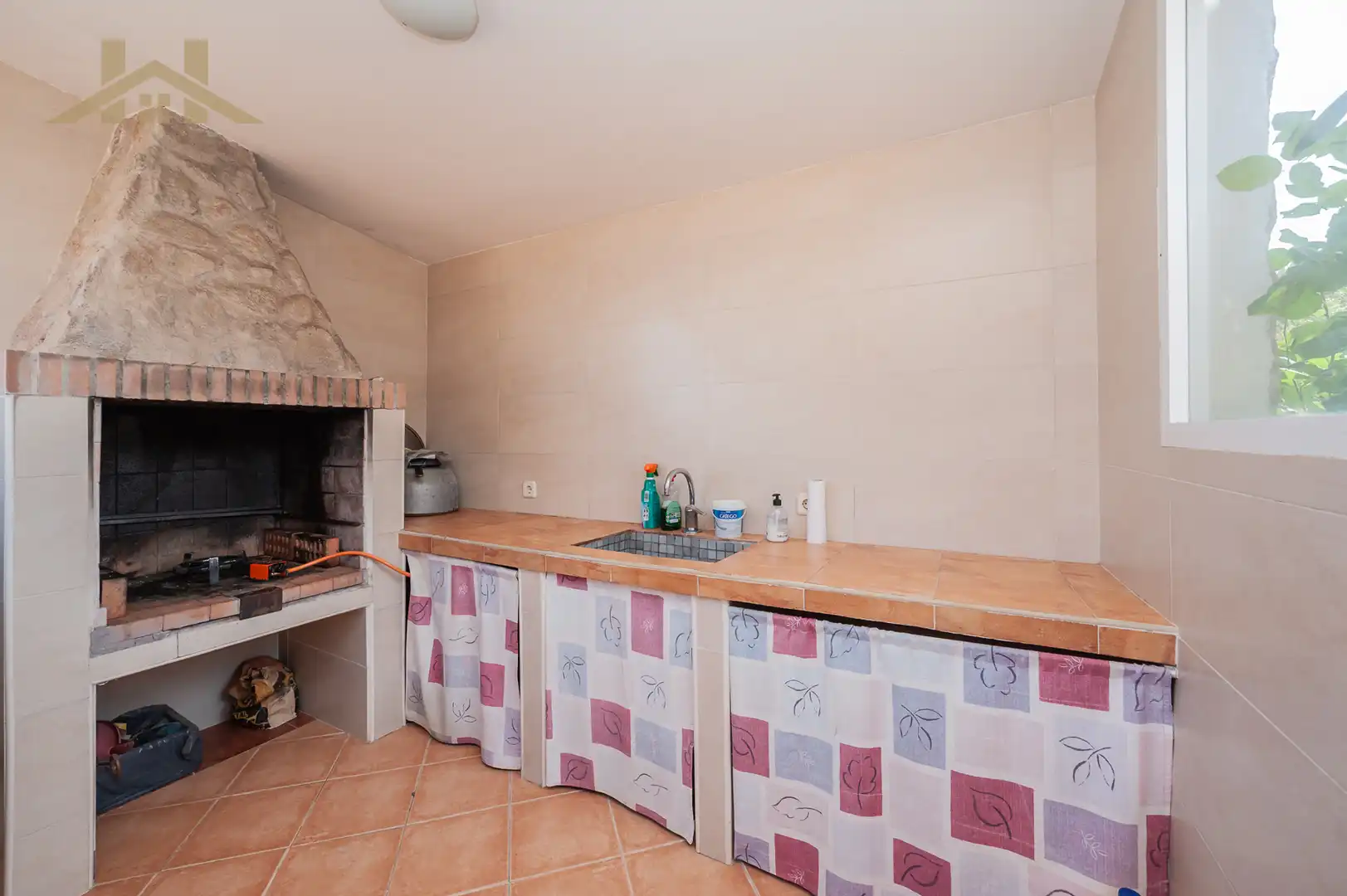 Cuina de Casa o xalet en venda en Arroyomolinos (Madrid) amb Aire condicionat, Calefacció i Jardí privat