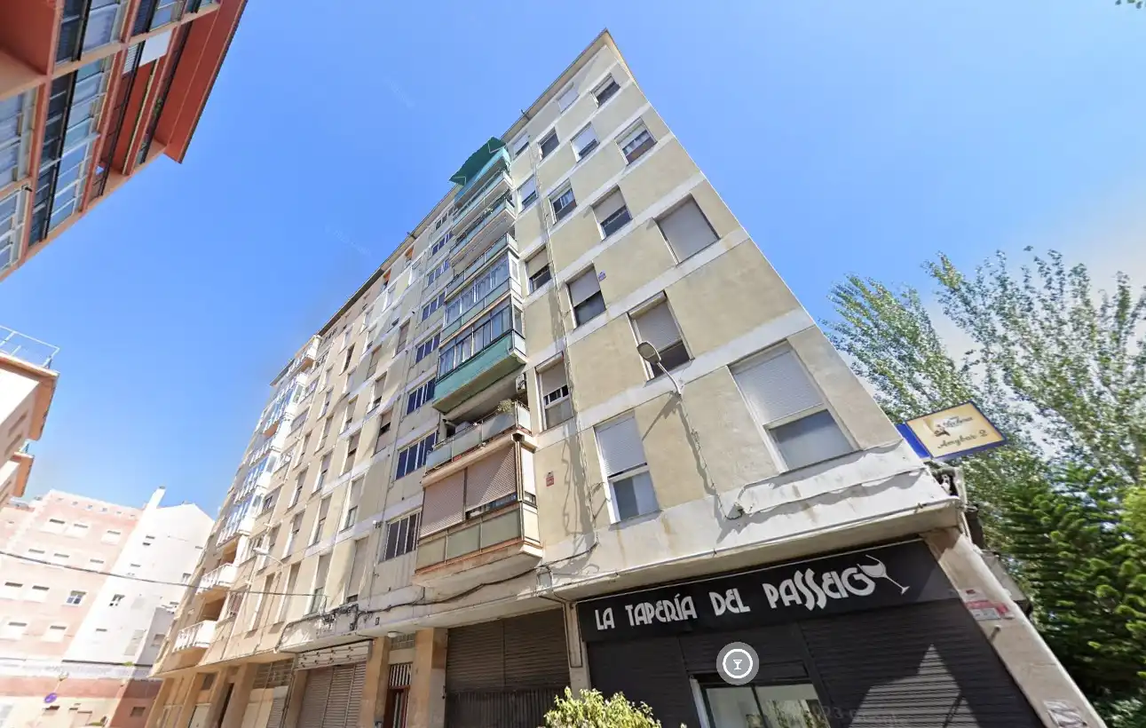 Vista exterior de Piso en venta en Sant Joan Despí