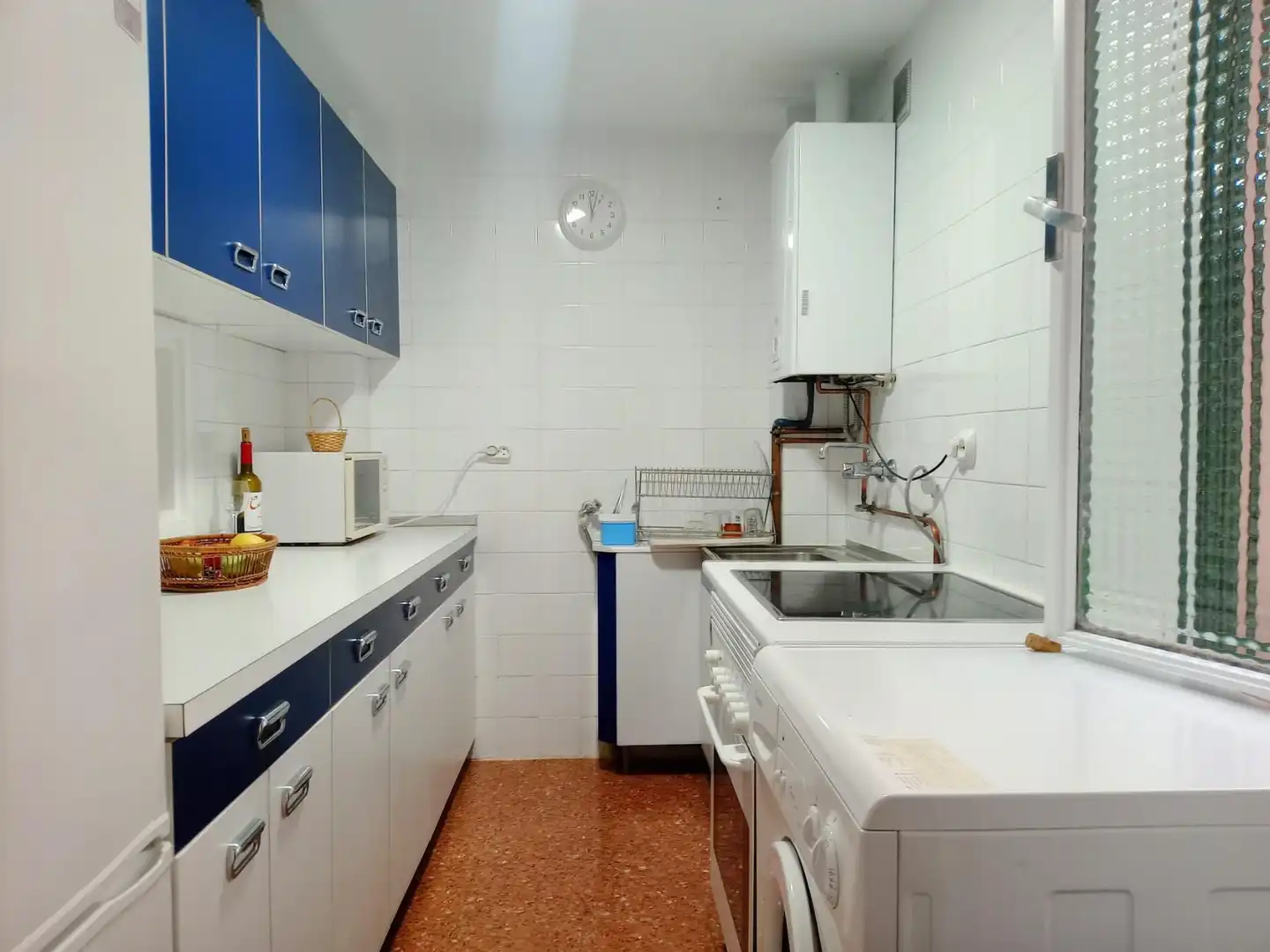 Cocina de Piso en venta en San Lorenzo de El Escorial con Calefacción, Terraza y Balcón