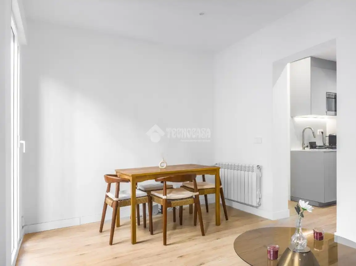 Dining room of Flat for sale in Madrid  with Air Conditioner and Heating
