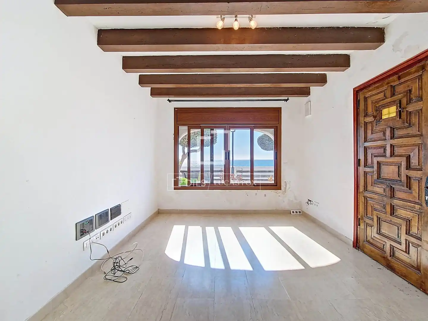 Living room of Flat for sale in Vilanova i la Geltrú  with Air Conditioner and Heating