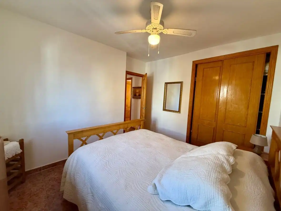 Habitación de Apartamento en venta en Santa Pola con Aire acondicionado, Calefacción y Terraza