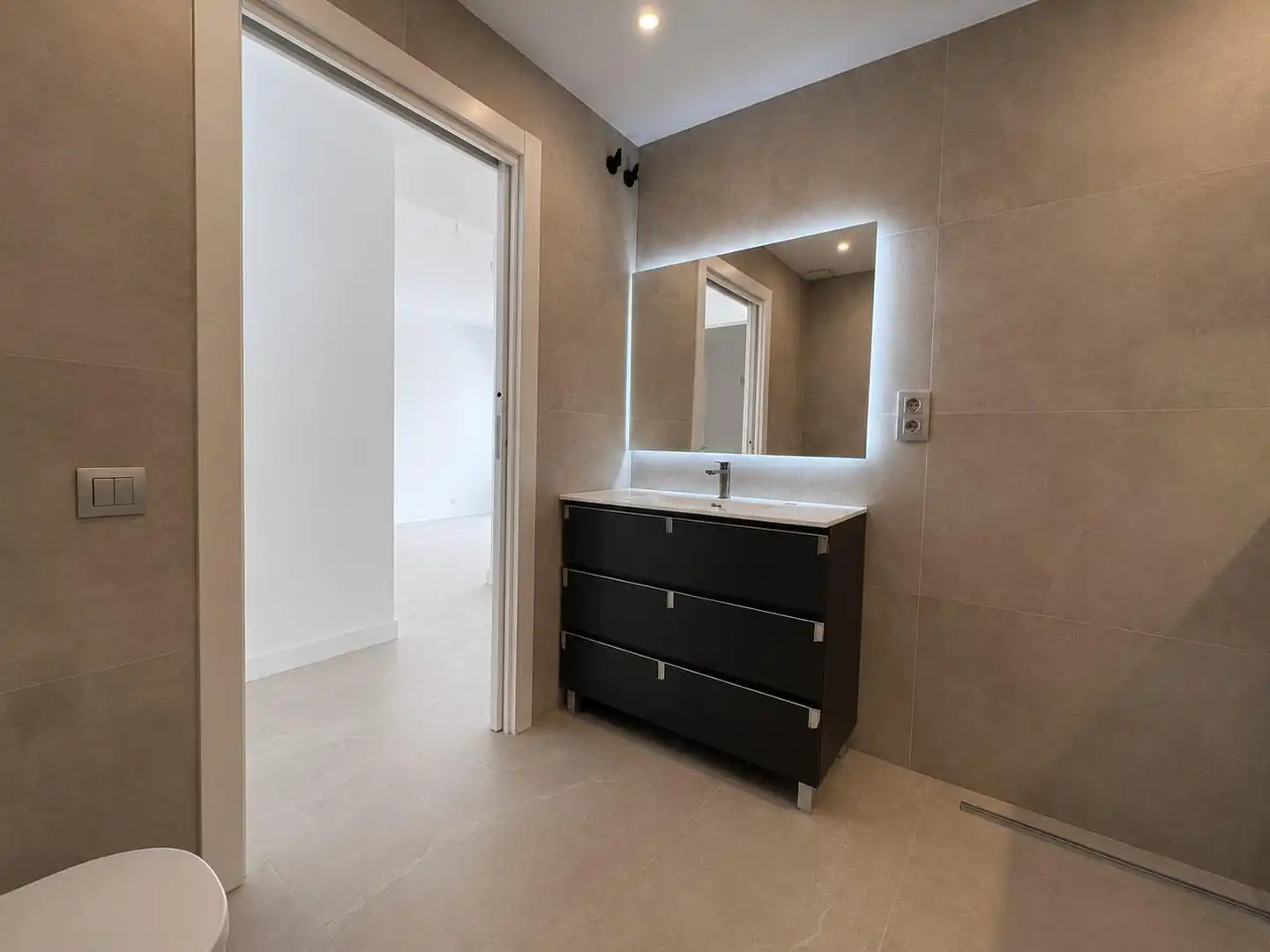 Badezimmer von Erdgeschoss zum Verkauf in Mollet del Vallès mit Klimaanlage, Heizung und Terrasse