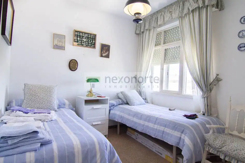 Schlafzimmer von Wohnung zur Miete in As Pontes de García Rodríguez  mit Heizung