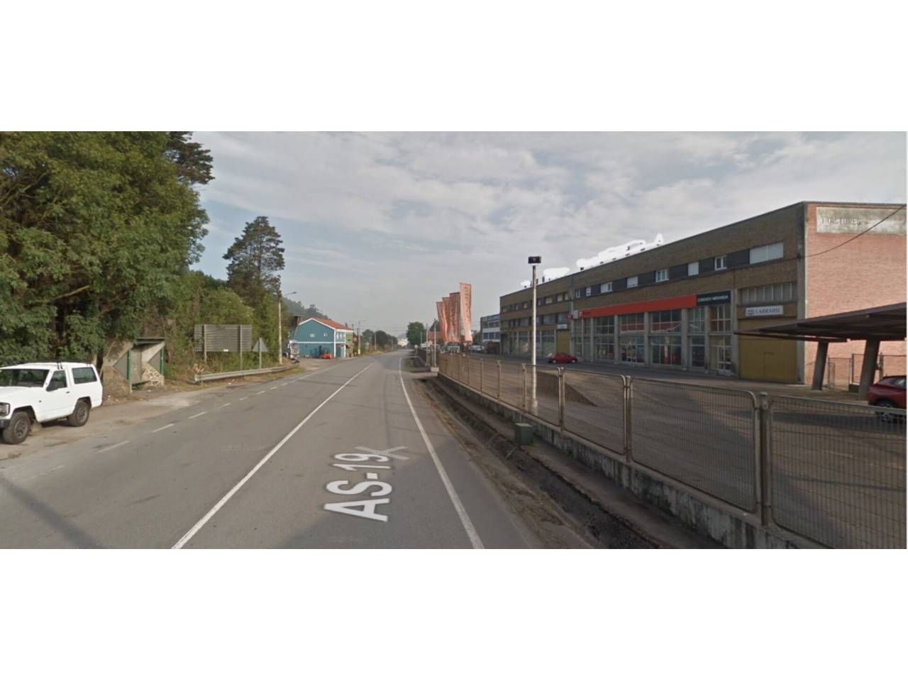 Vista exterior de Nau industrial de lloguer en Carreño amb Calefacció