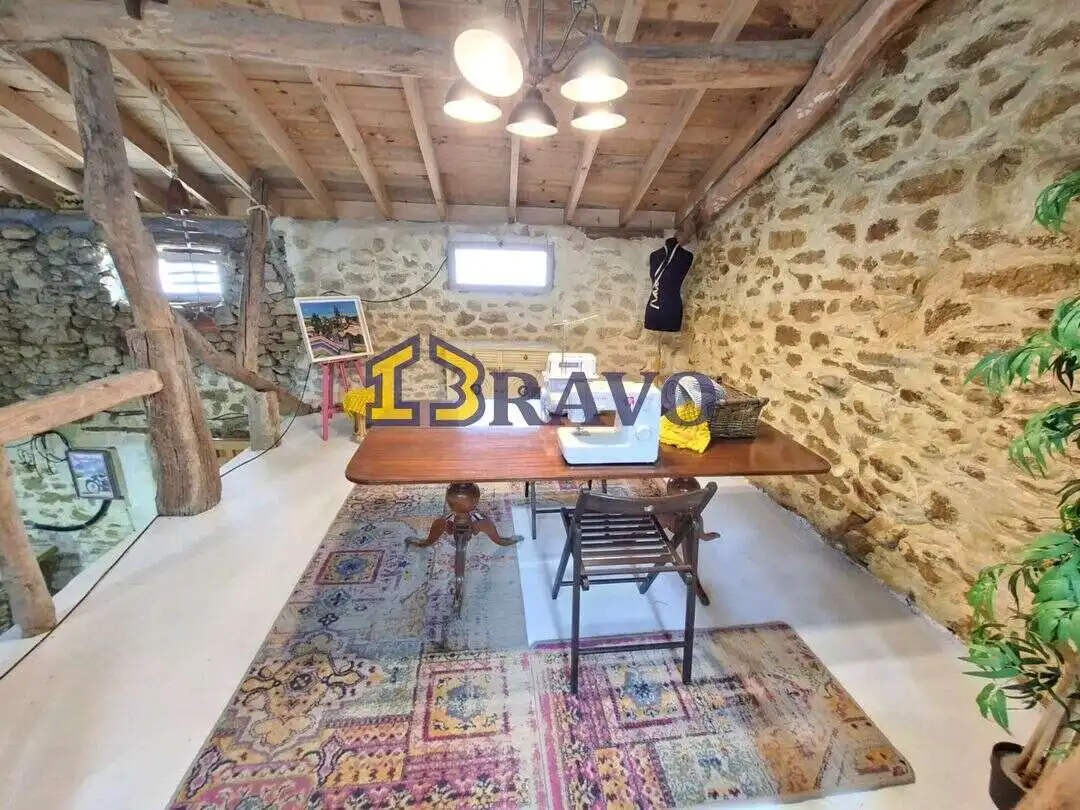 Casa adosada en venta en Merindad de Cuesta-Urria