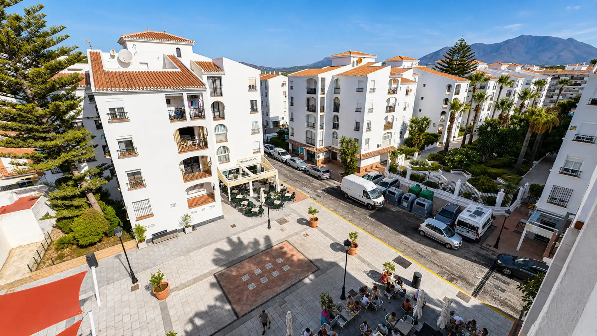 Vista exterior de Apartament en venda en Manilva amb Terrassa, Piscina i Balcó