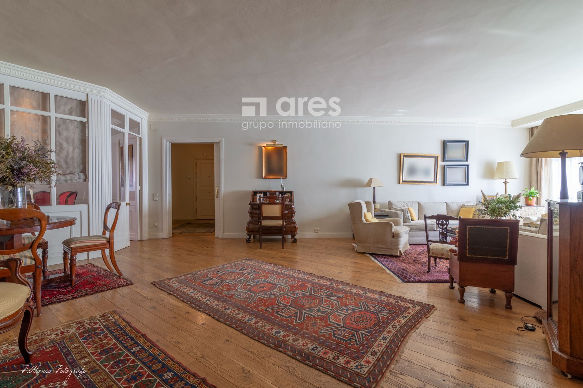 Living room of Flat for sale in  Madrid Capital  with Air Conditioner and Heating