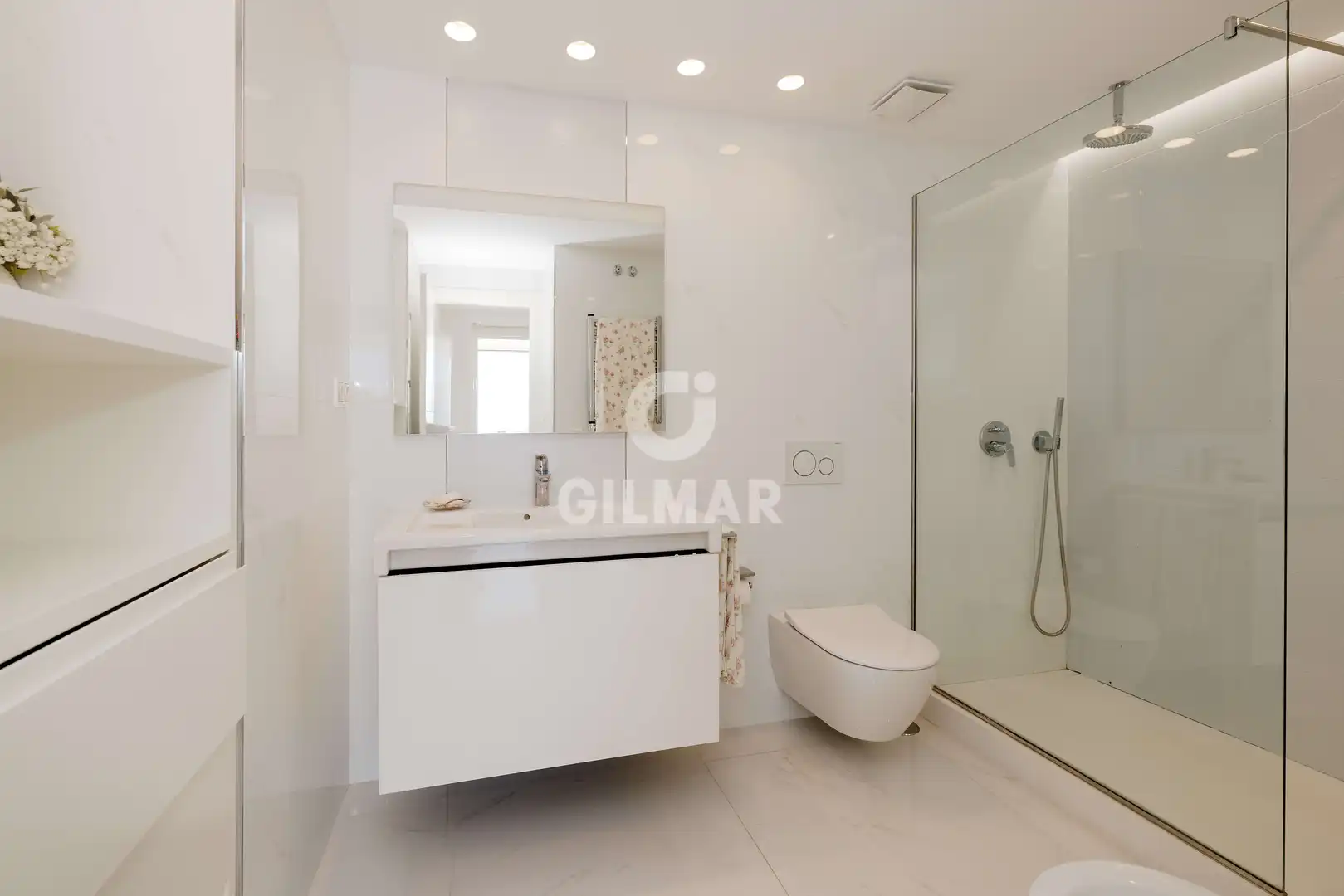 Bany de Apartament en venda en Marbella amb Calefacció, Jardí privat i Traster