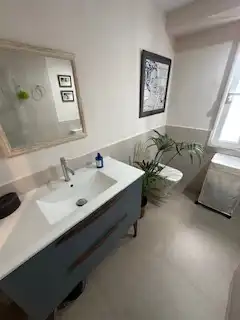 Badezimmer von Wohnung zum Verkauf in León Capital  mit Heizung, Parkett und Terrasse
