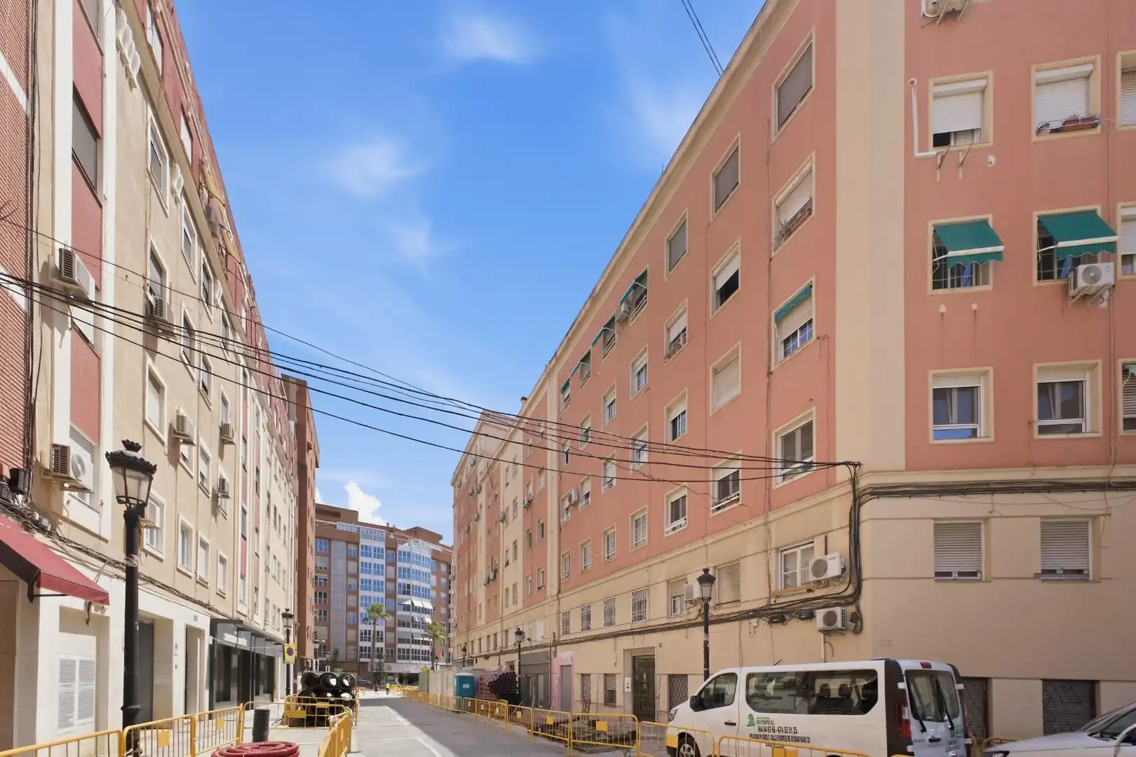 Vista exterior de Pis en venda en Valencia amb Aire condicionat, Jardí privat i Moblat