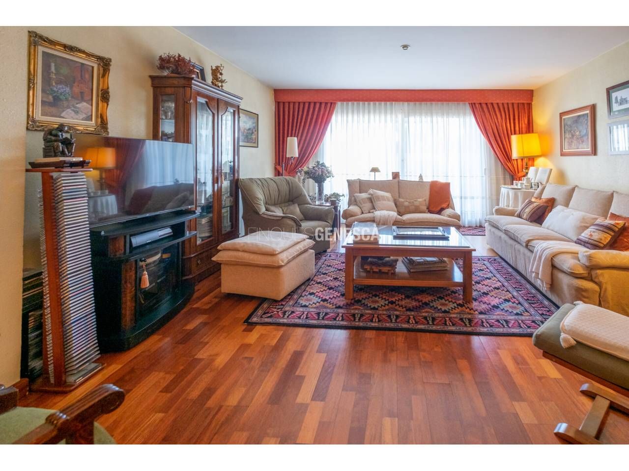 Sala d'estar de Casa o xalet en venda en Matadepera amb Aire condicionat, Calefacció i Jardí privat