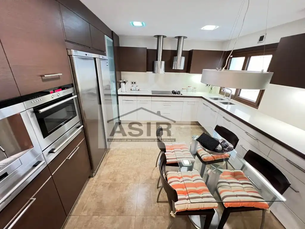 Flat for rent in Plaza Major, Centre