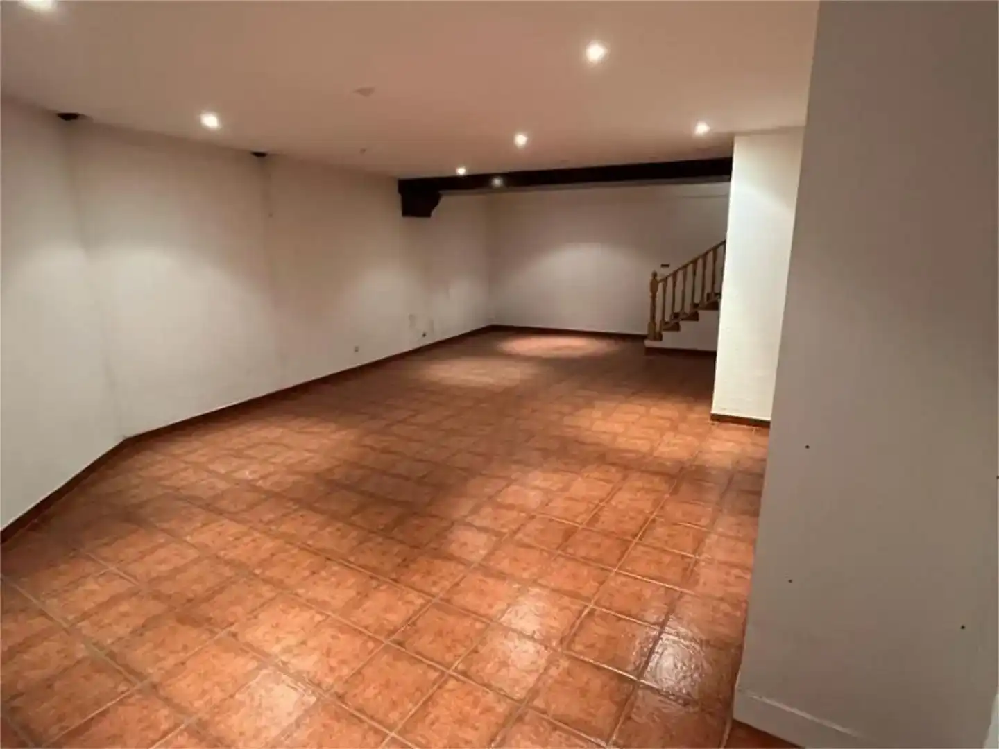 Local de alquiler en Toro con Parquet